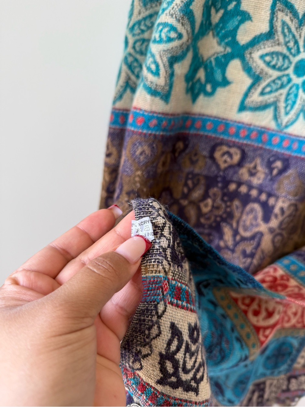 Multicolor Patterned scarf - Picture 4 of 5